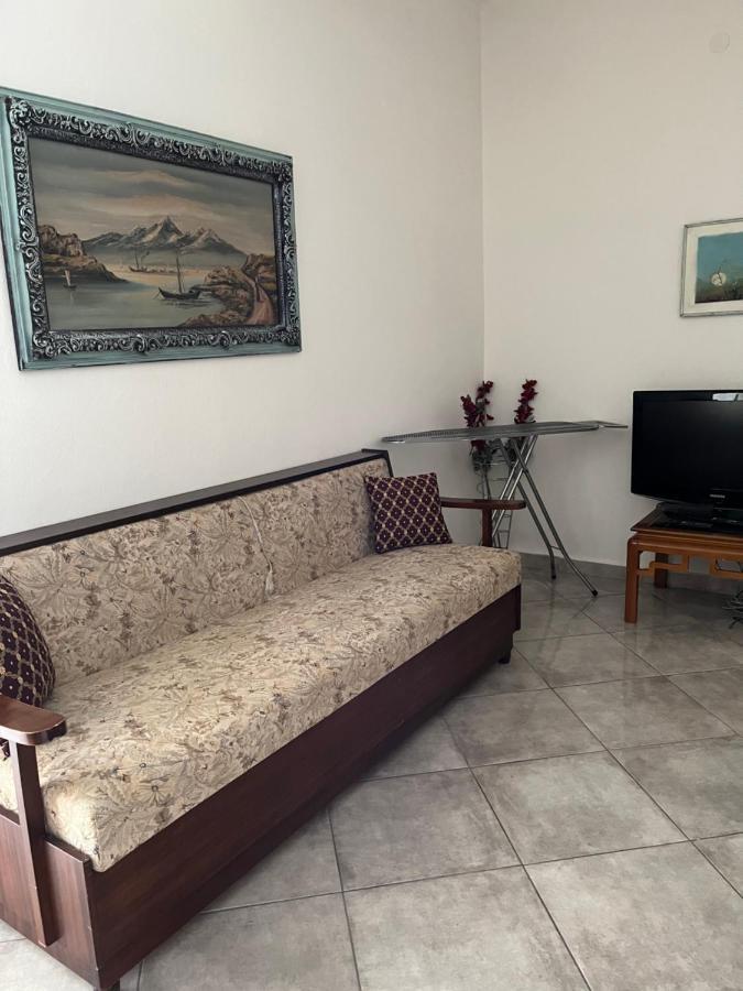 Xronis Apartments ネア・ミカニオーナ エクステリア 写真