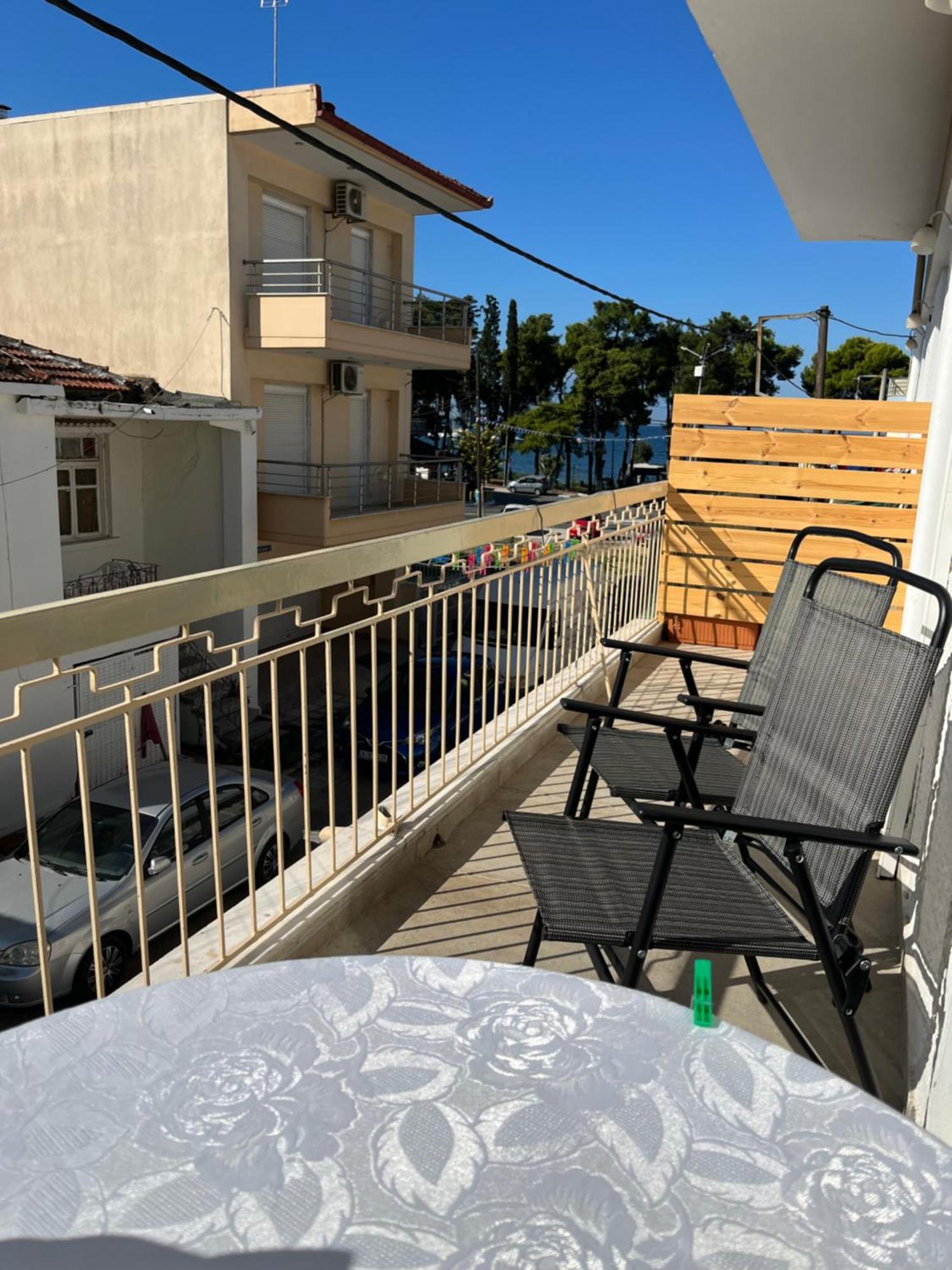 Xronis Apartments ネア・ミカニオーナ エクステリア 写真